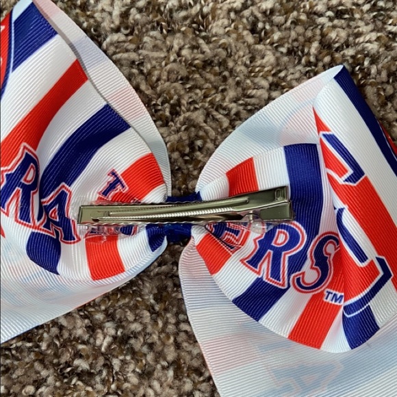 TEXAS RANGERS BOW ❤️🥶🤍 - Picture 2 of 2